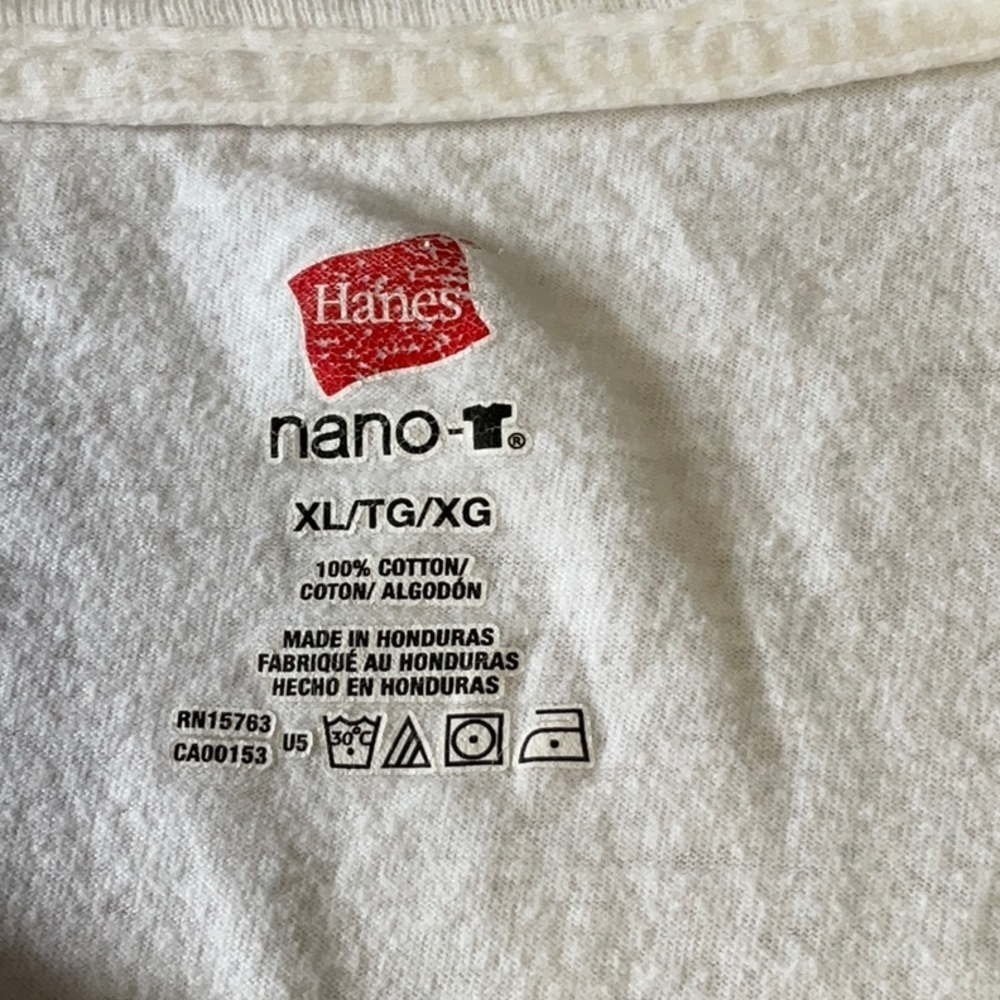 HANES - Picture 3 of 4